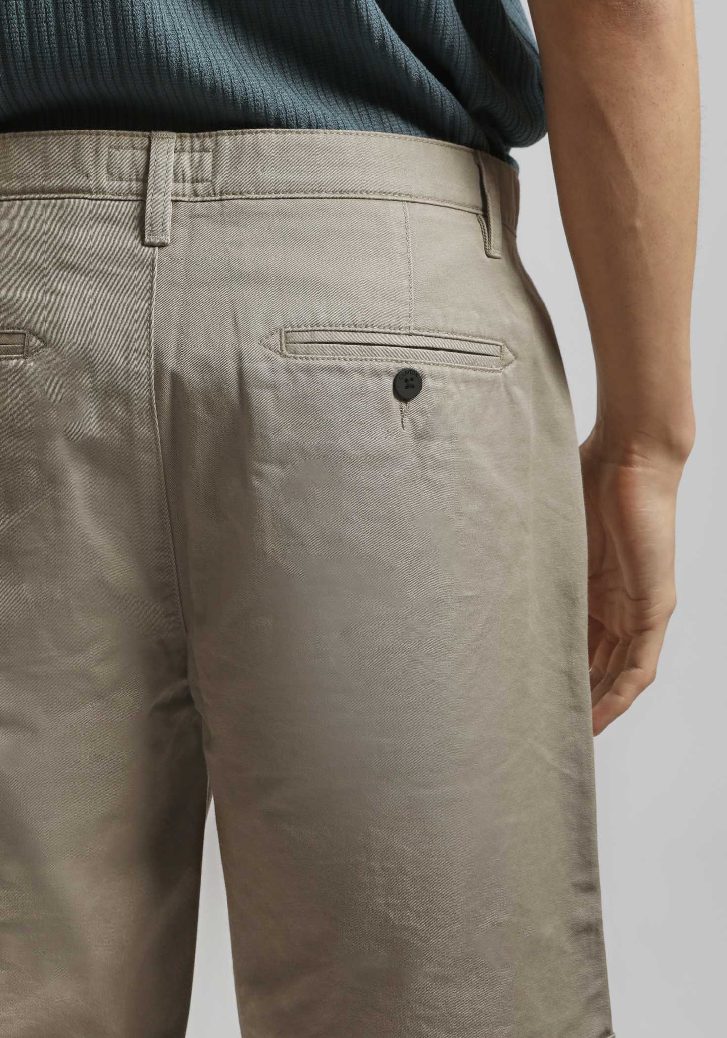 Bermuda chino in cotone - Image 6