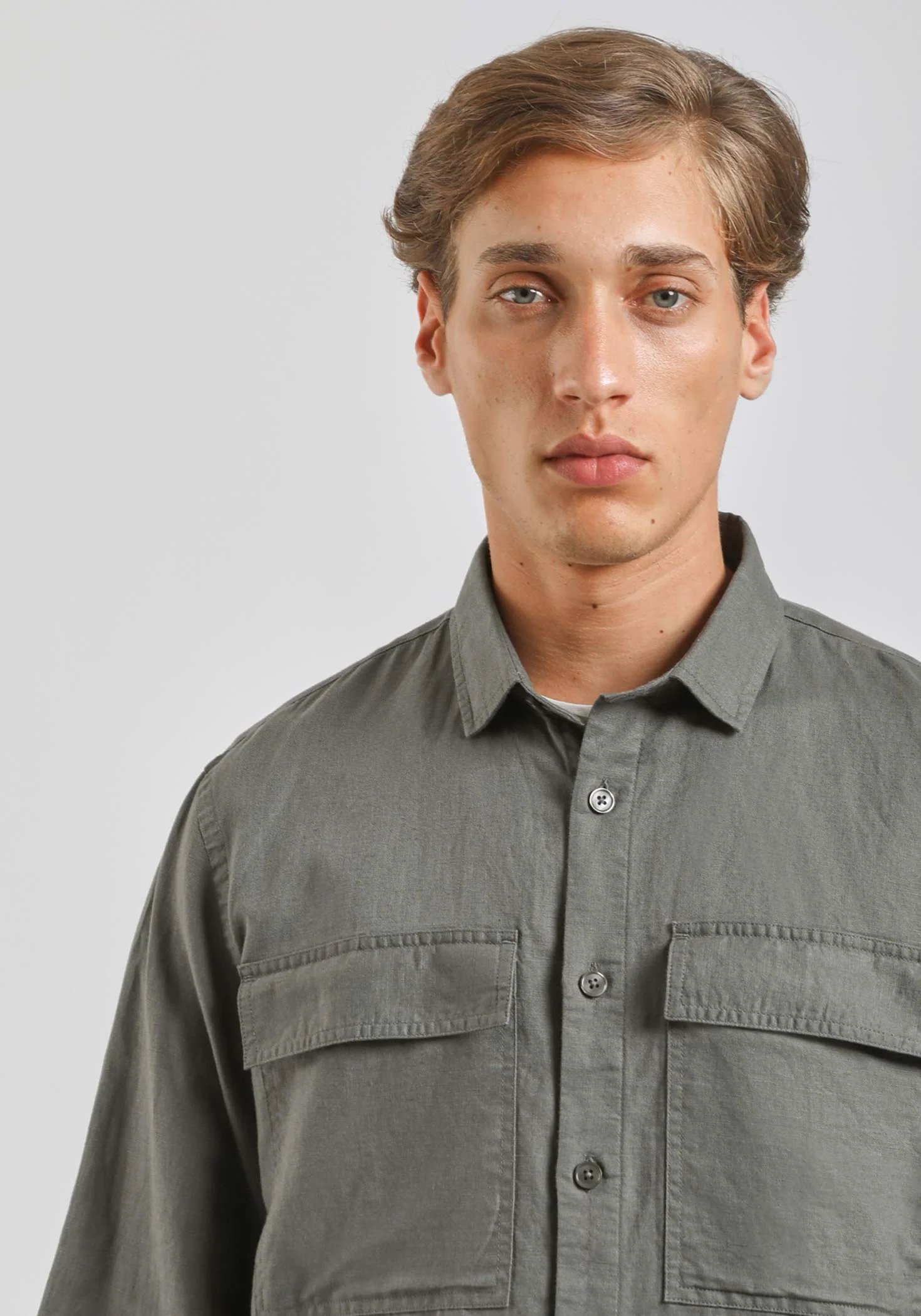 Camicia misto lino con tasconi - Image 4