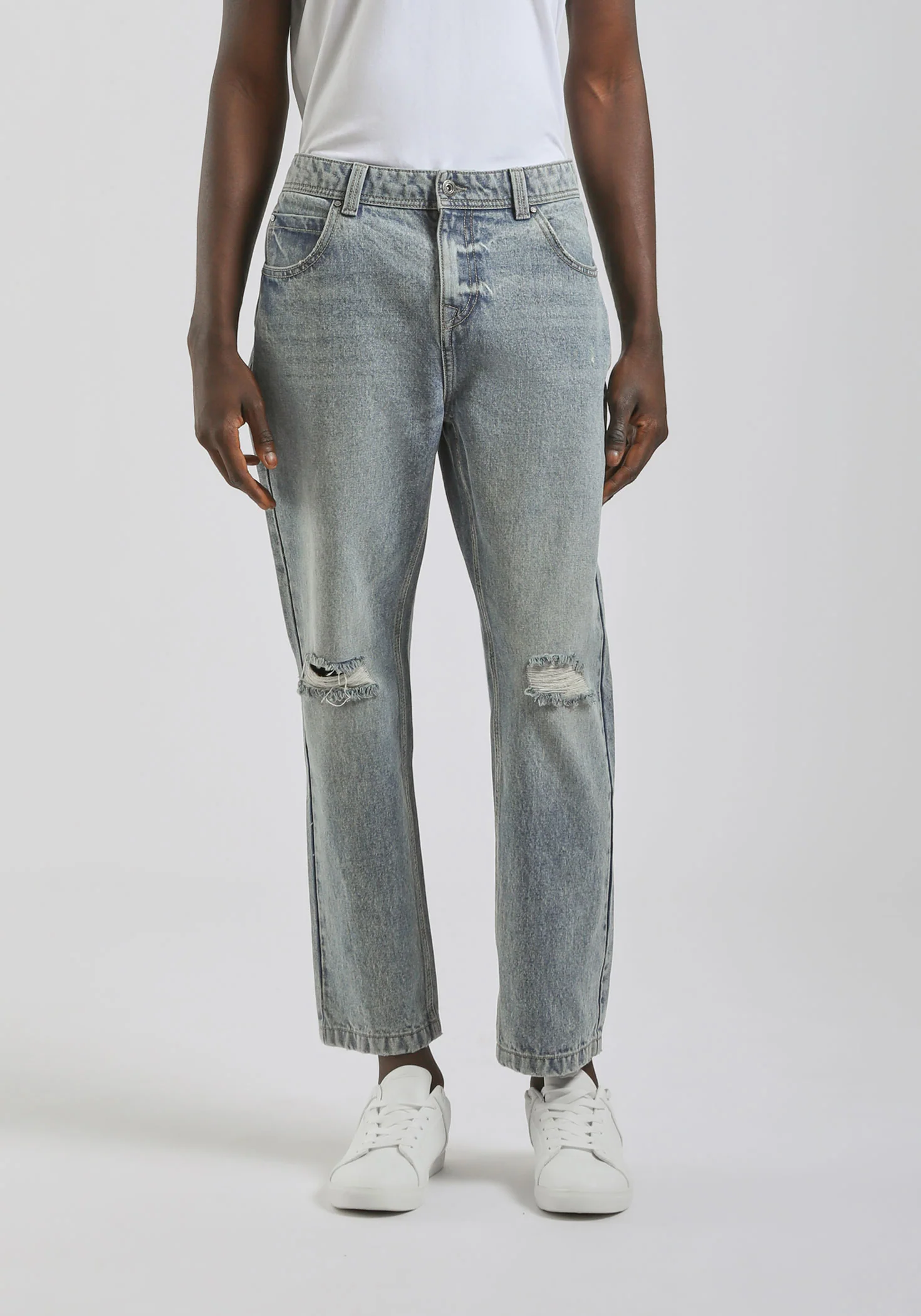 Jeans slim fit con strappi - Image 2