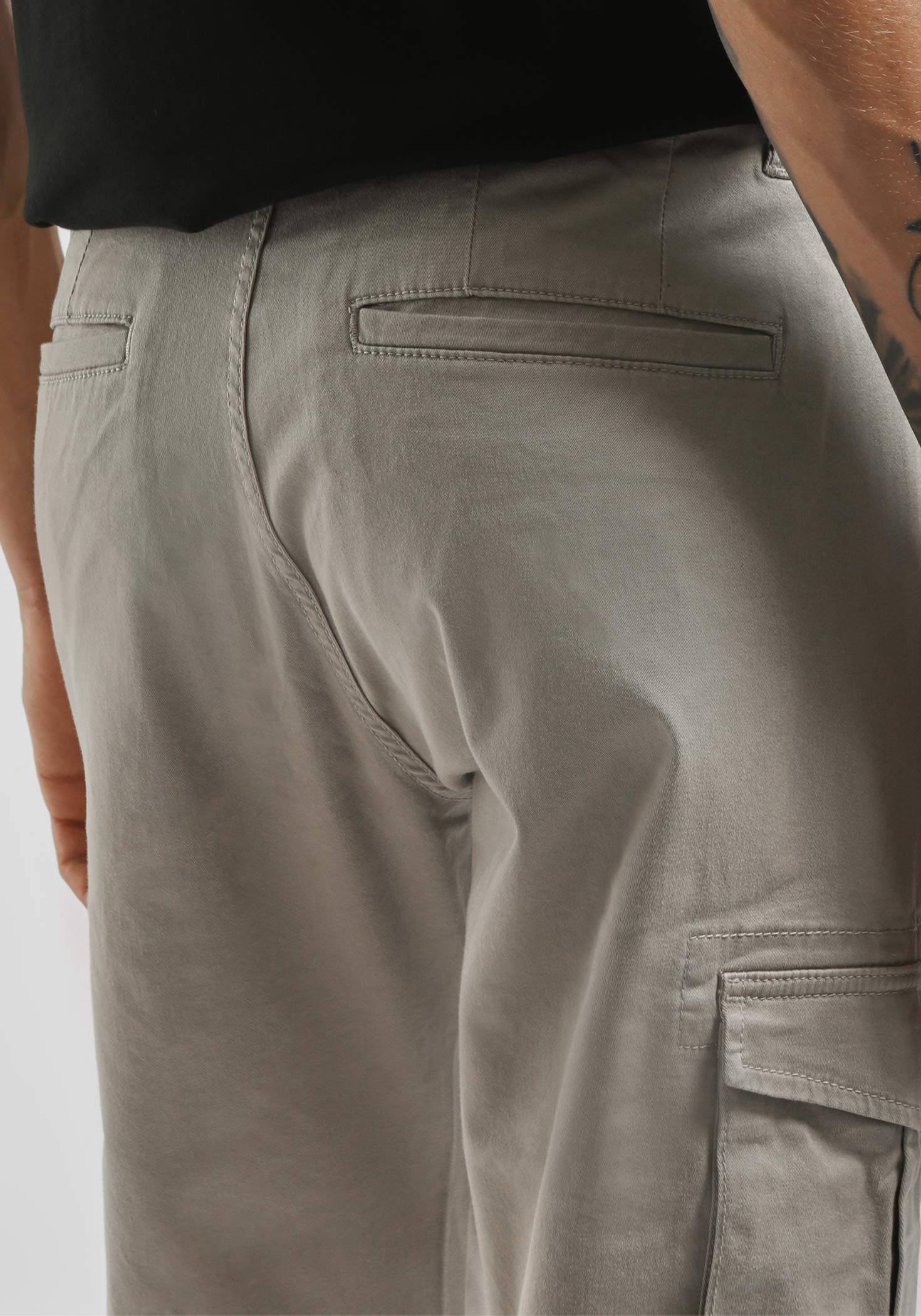 Pantaloni cargo in cotone - Image 7