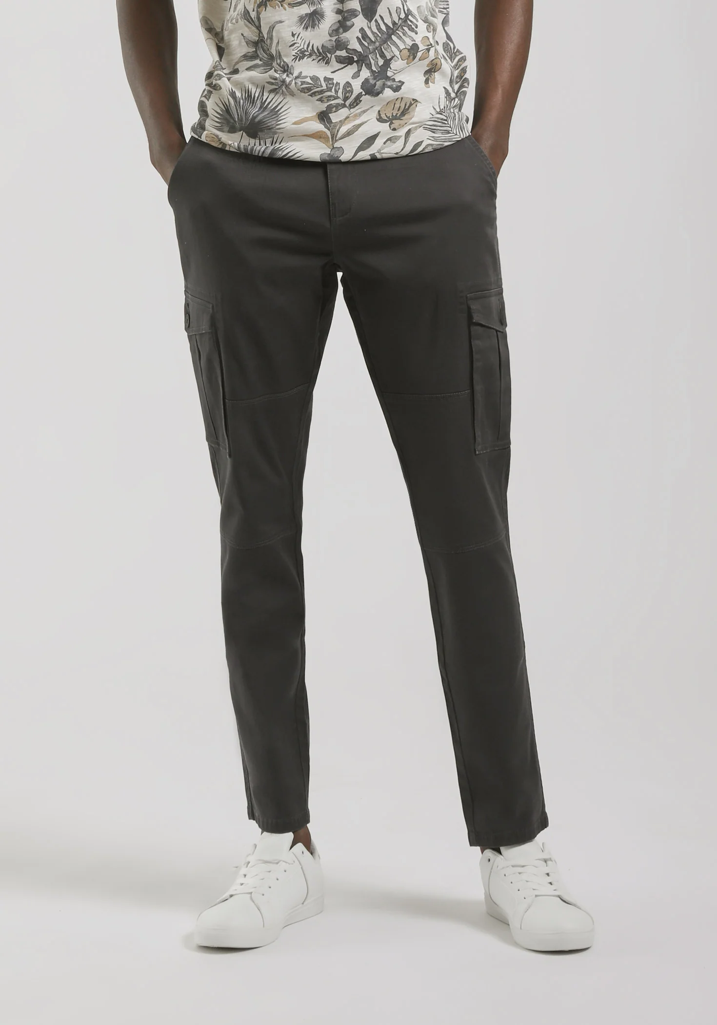 Pantaloni cargo in cotone - Image 2