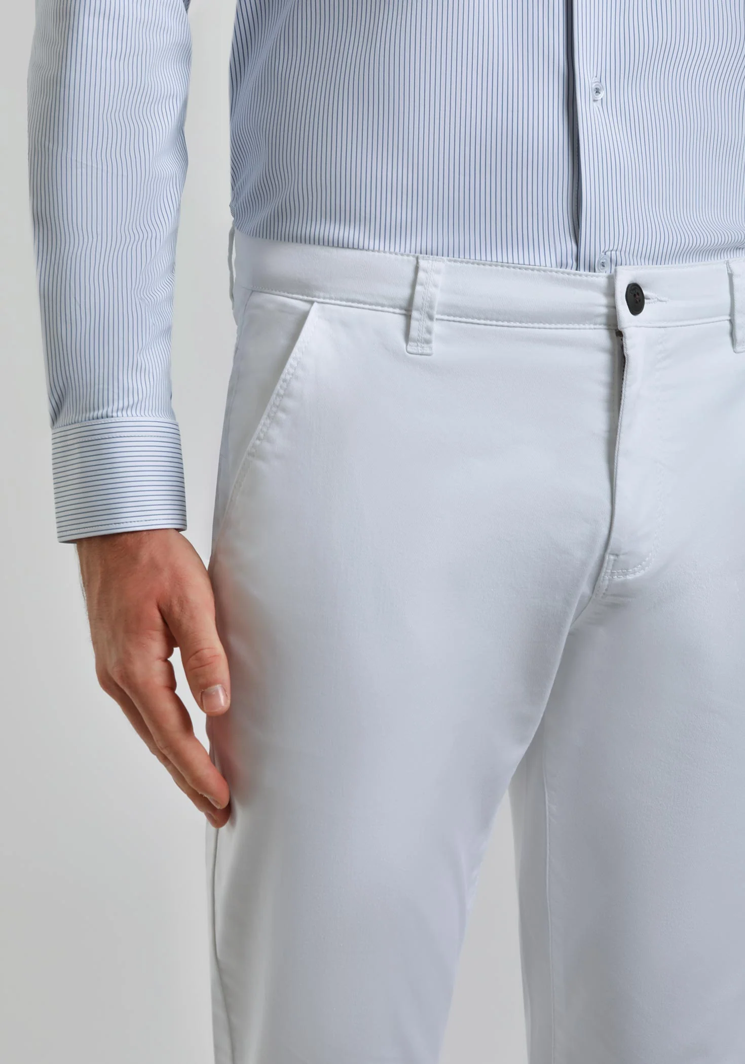 Pantaloni chino in cotone - Image 3