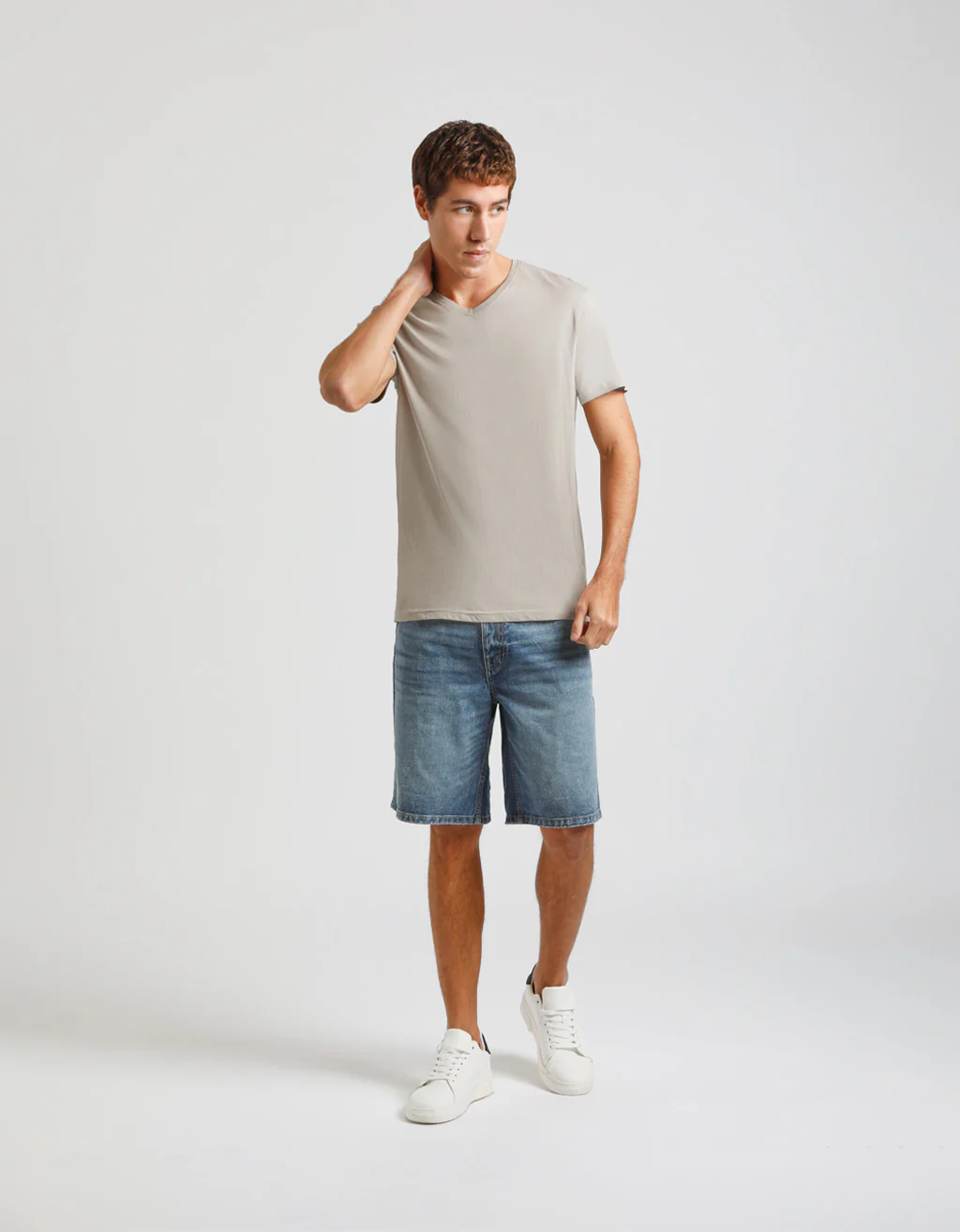T-shirt con scollo a V - Image 5