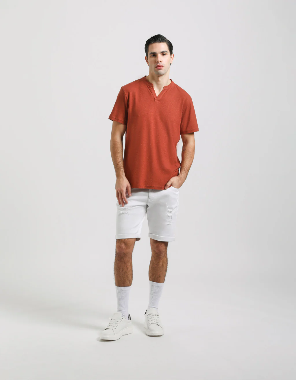T-shirt con scollo a V - Image 5