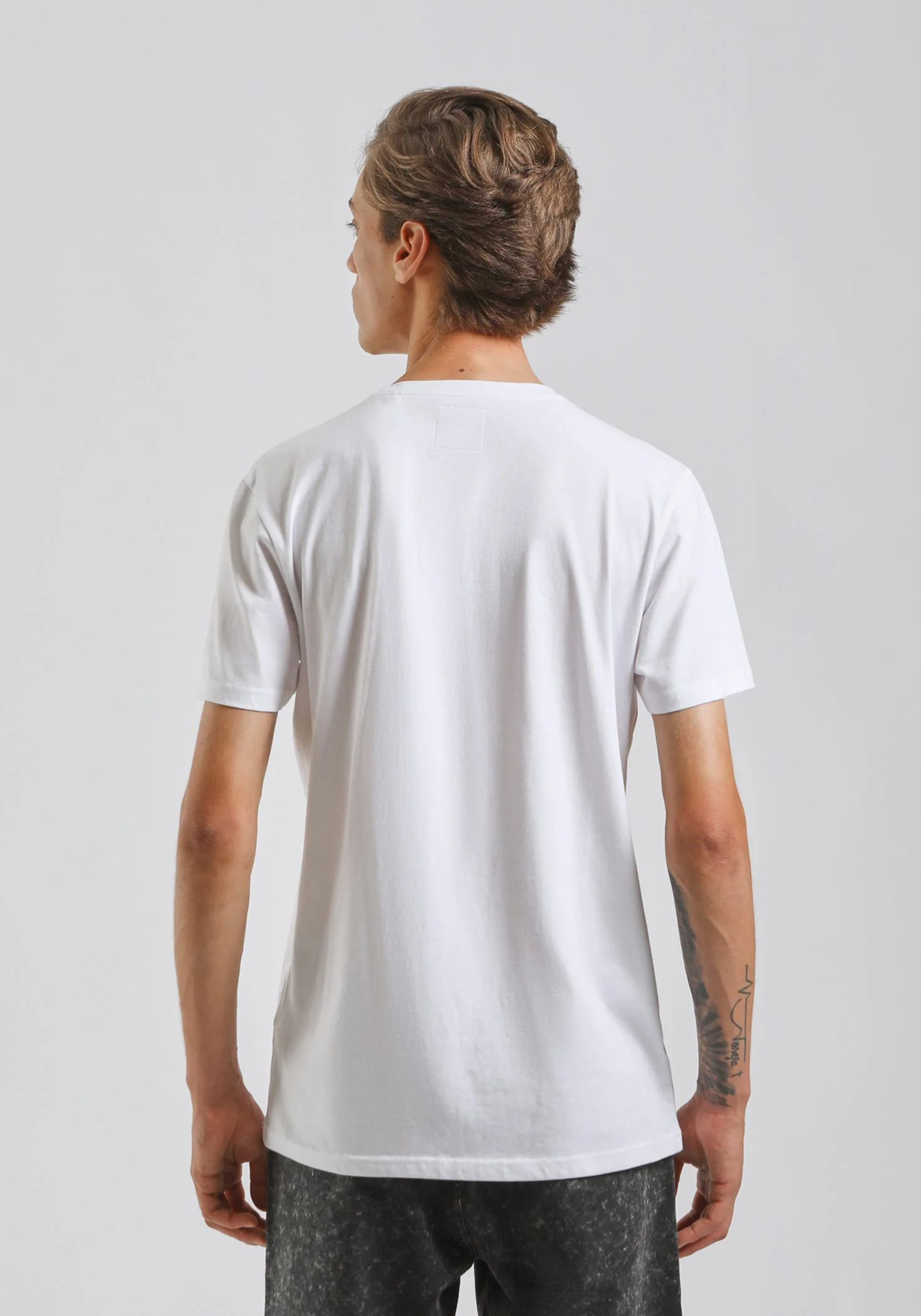T-shirt con stampa a rilievo - Image 4