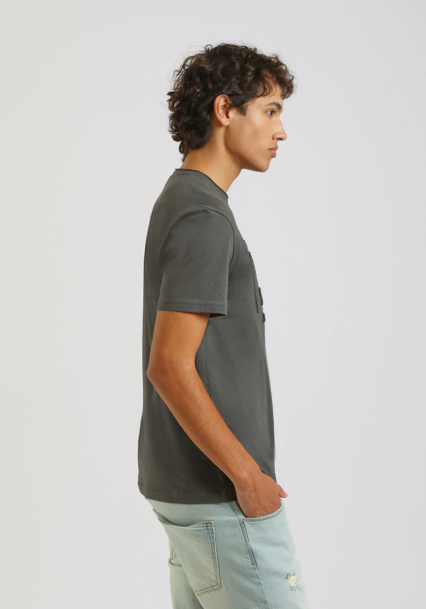 T-shirt con stampa a rilievo - Image 3