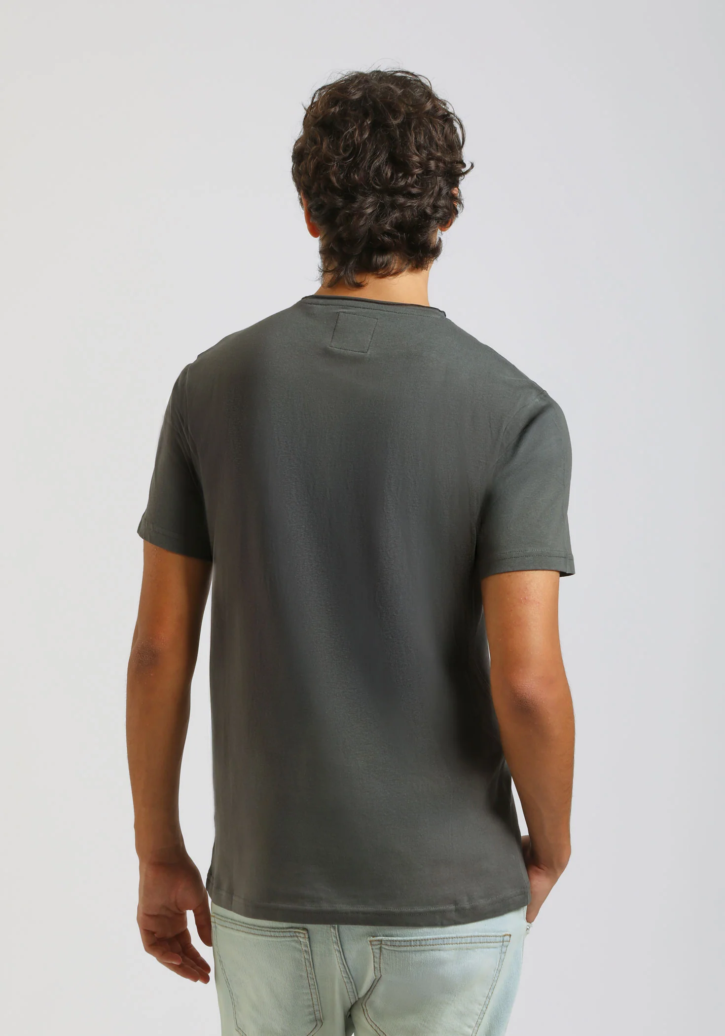 T-shirt con stampa a rilievo - Image 4