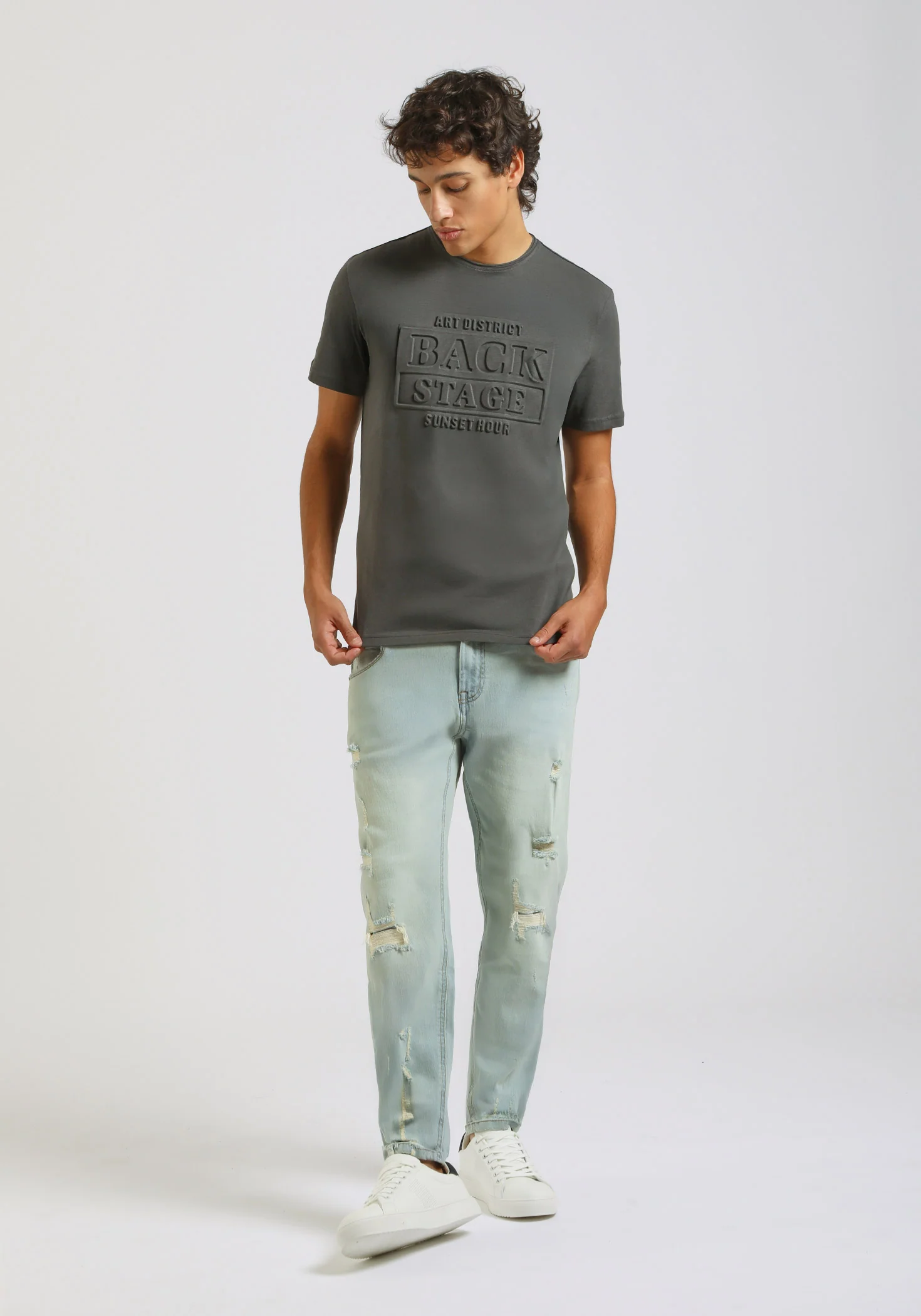 T-shirt con stampa a rilievo - Image 5