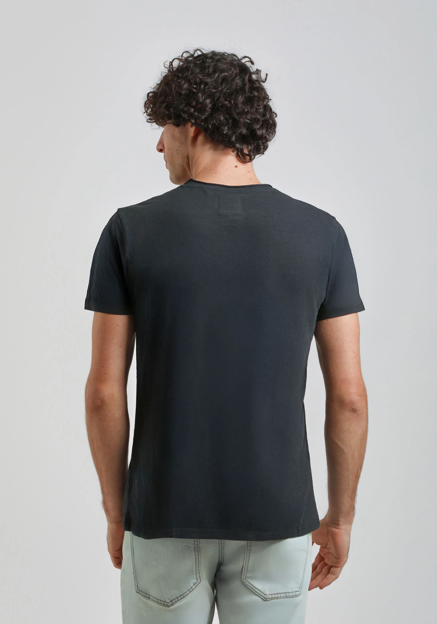 T-shirt con taschino - Image 4