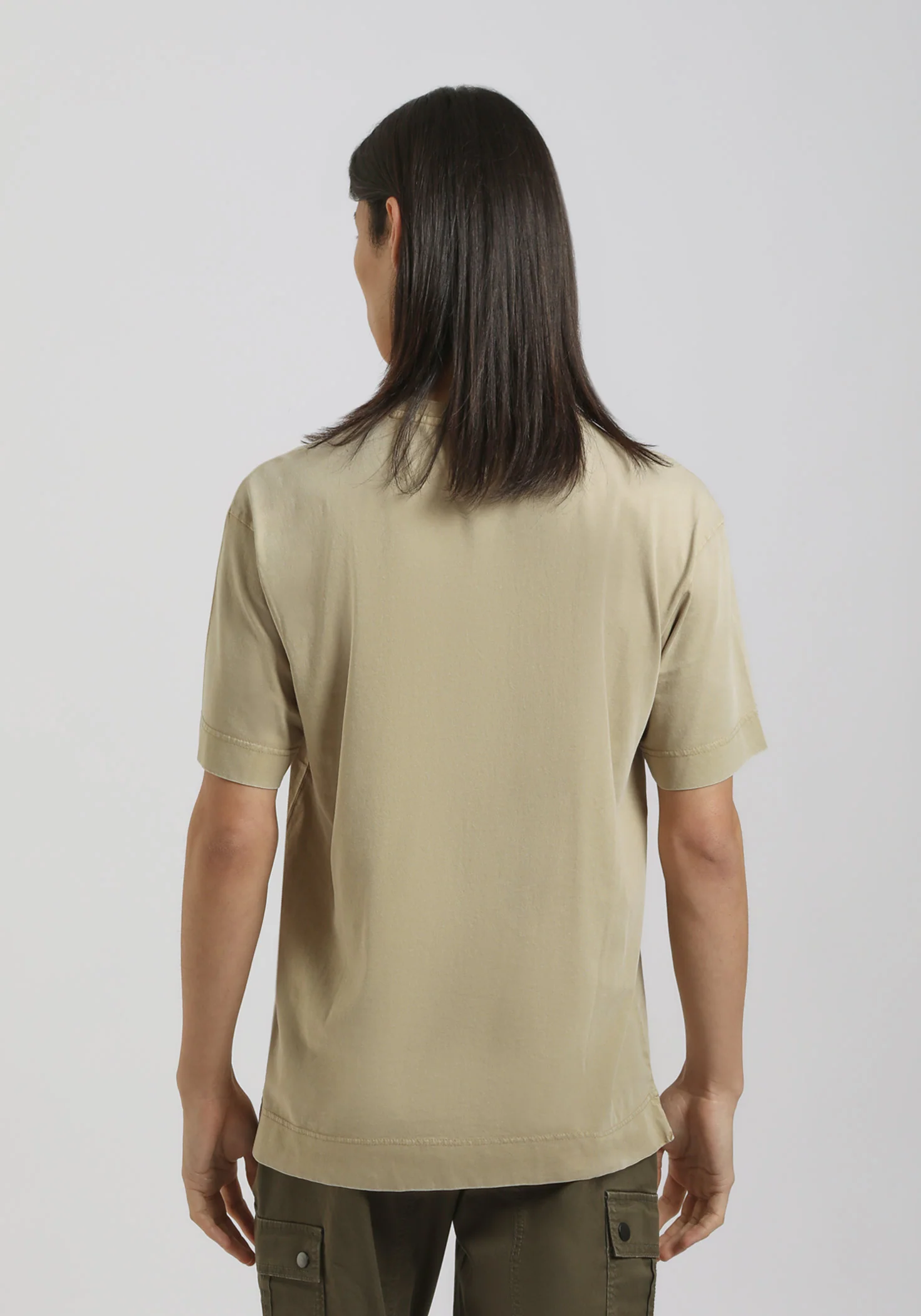 T-shirt effetto lavato con taschino - Image 4